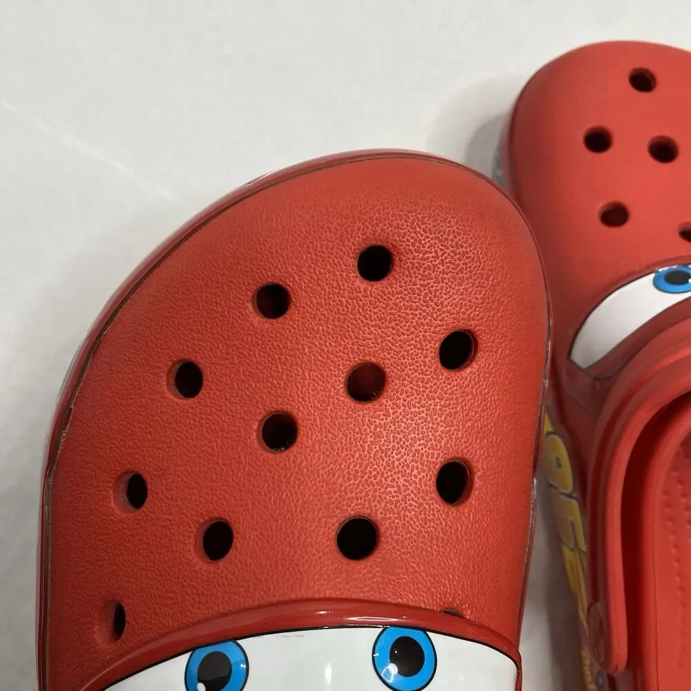 CROCS pre owned